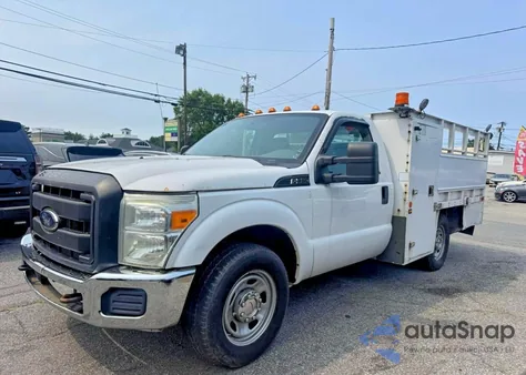 2012 Ford F350 Super Duty из США, поврежденный, VIN 1FDRF3E61CEB24902